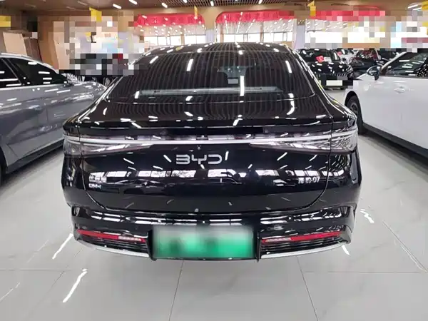 BYD Seal 07 DM-i 2025
