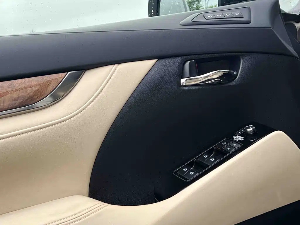 Toyota Alphard 2017 — фото 12