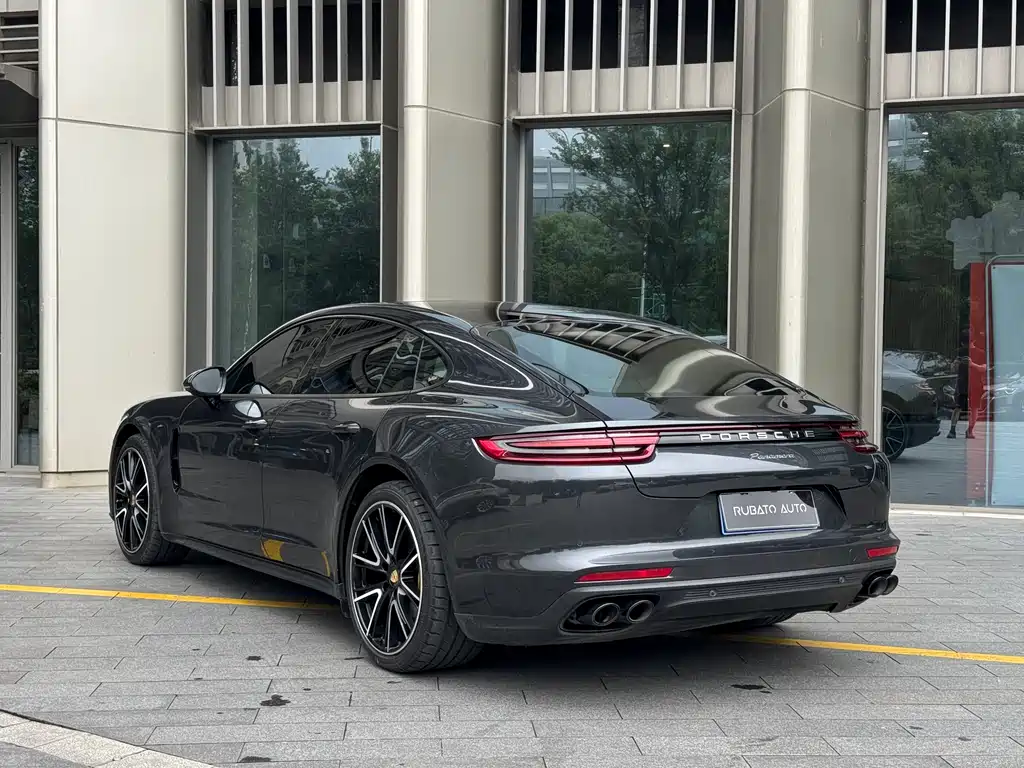 Porsche Panamera 2019 — фото 6