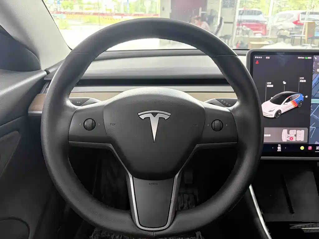 Tesla Model 3 2019 — фото 14