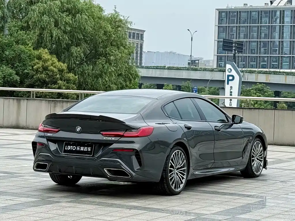 BMW 8 Series 2021