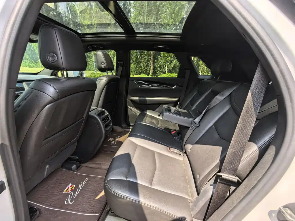 Cadillac XT5 2020 — фото 22