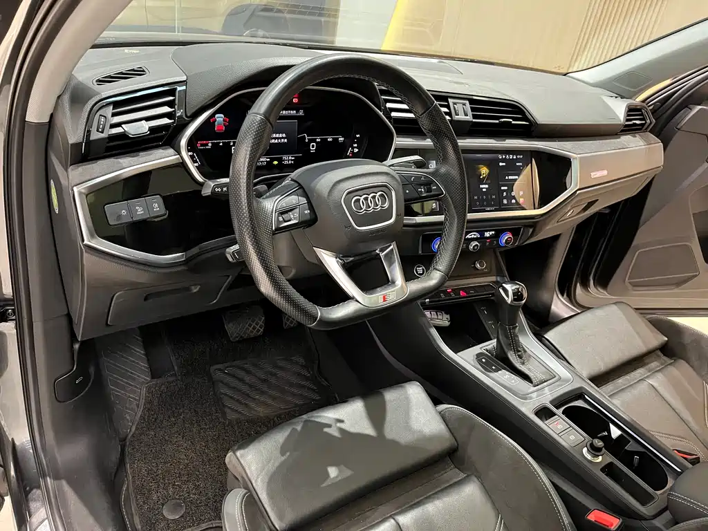 Audi Q3 Sportback 2022 — фото 7
