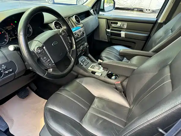 Land Rover Discovery 2014