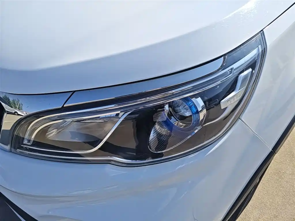 Geely Vision X3 2019 — фото 24