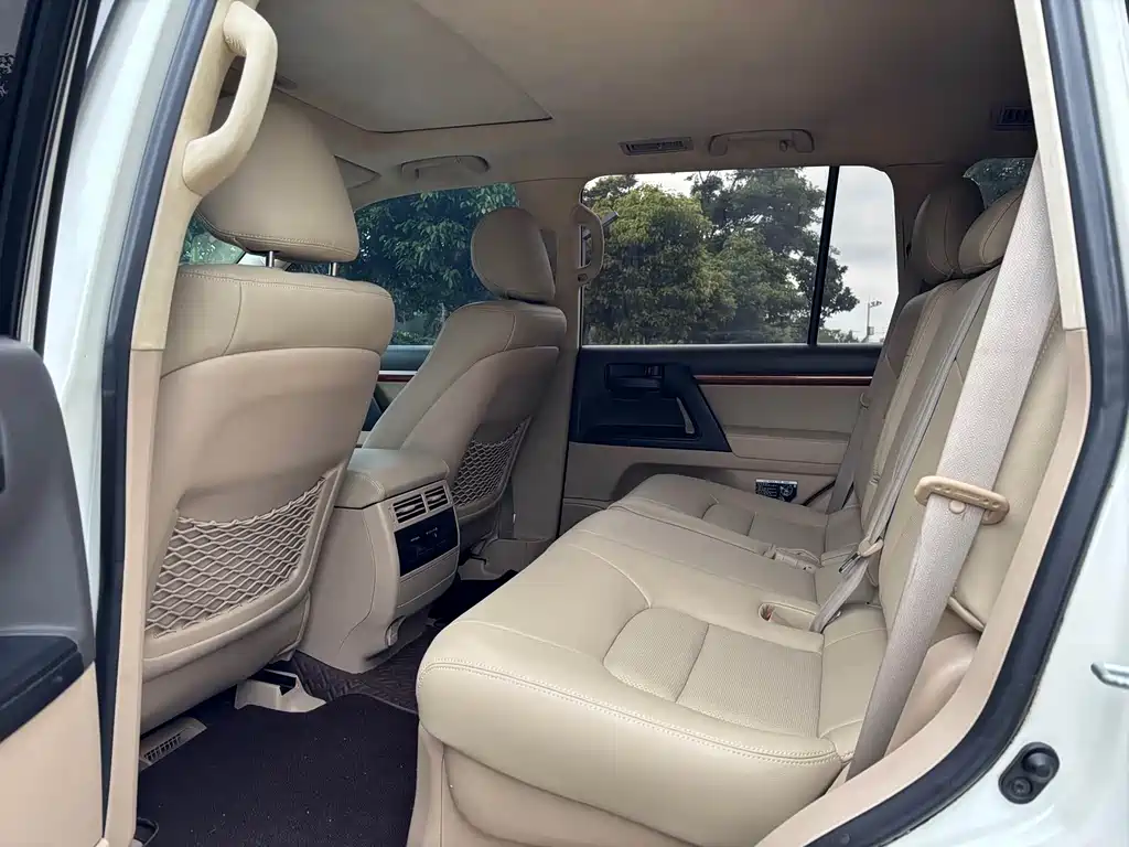 Toyota Land Cruiser 2015 — фото 12
