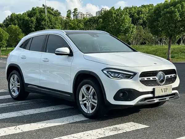 Mercedes-Benz GLA 2022