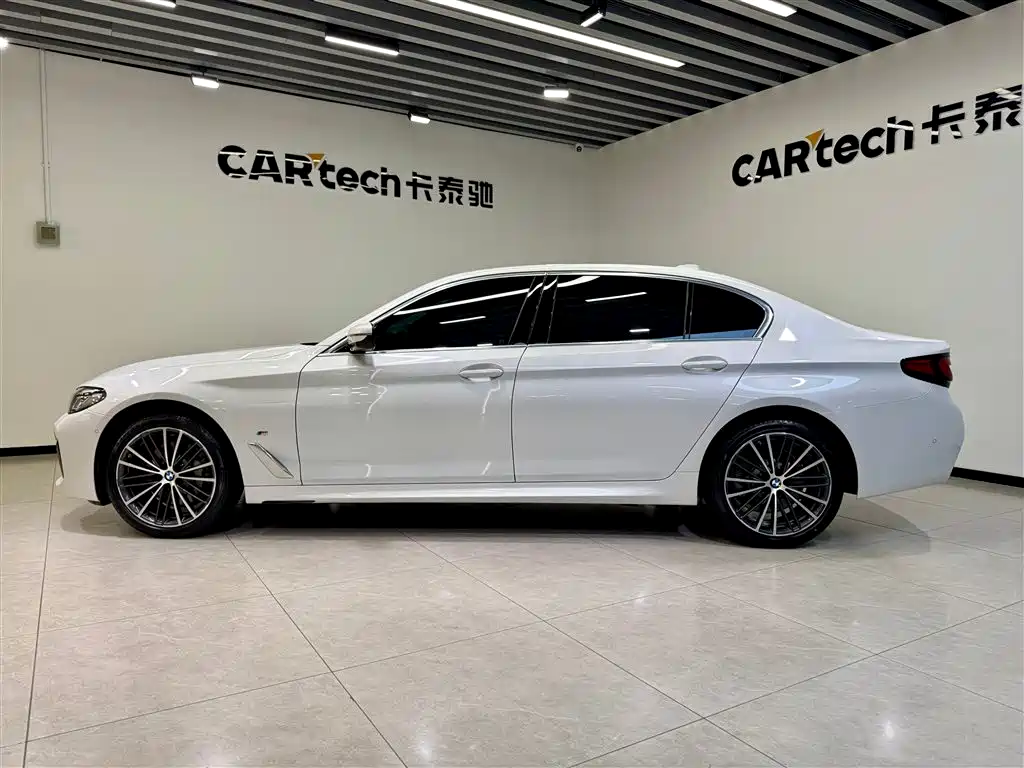 BMW 5 Series 2023