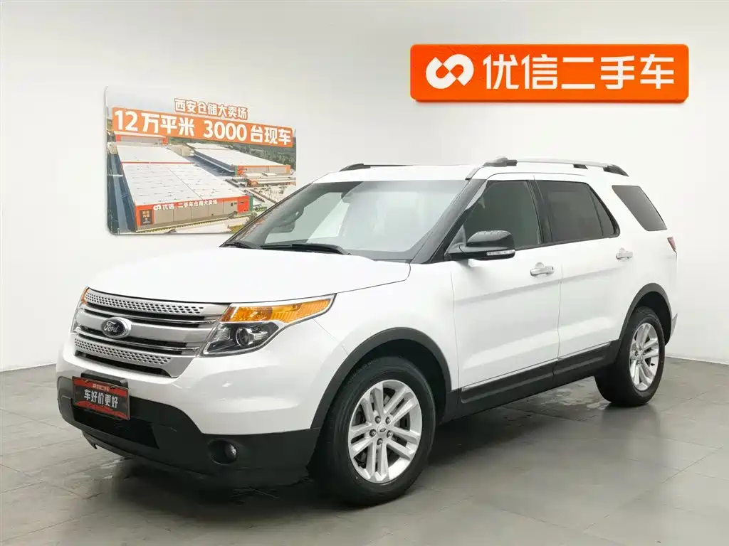Ford Explorer 2015 — фото 1
