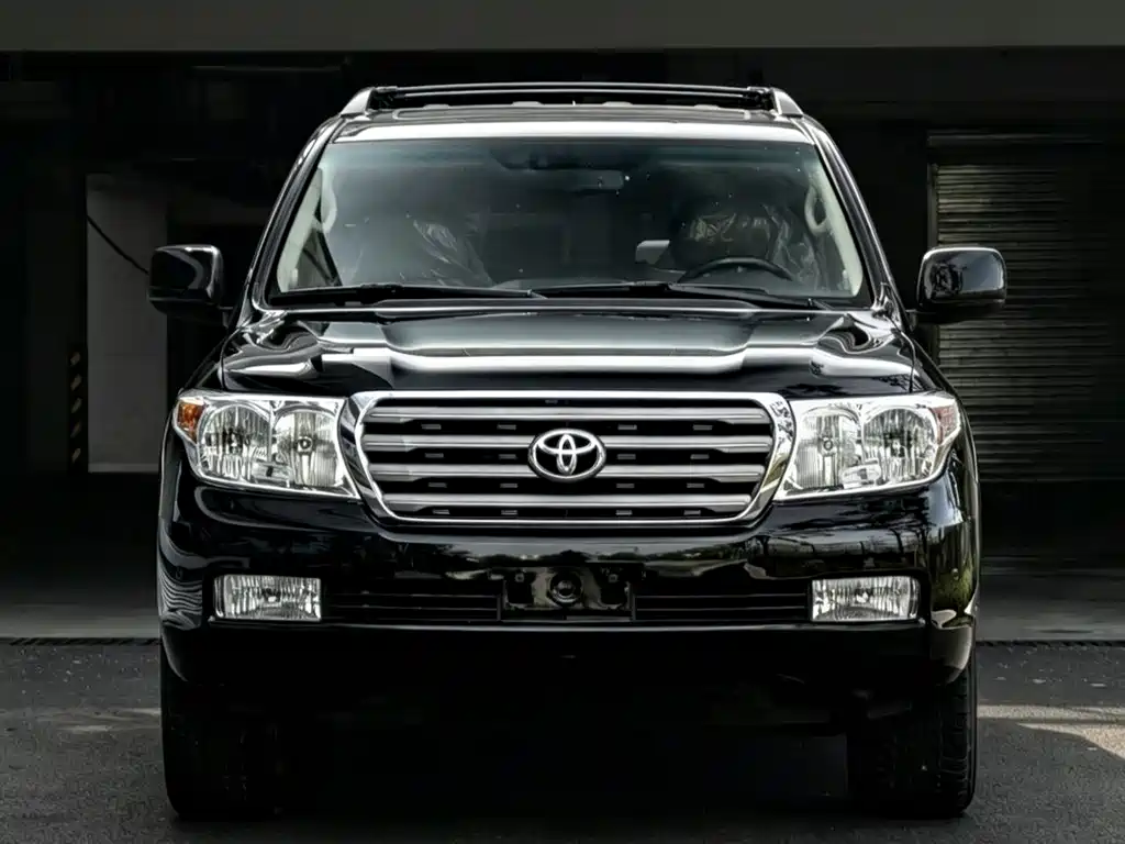 Toyota Land Cruiser 2011 — фото 2