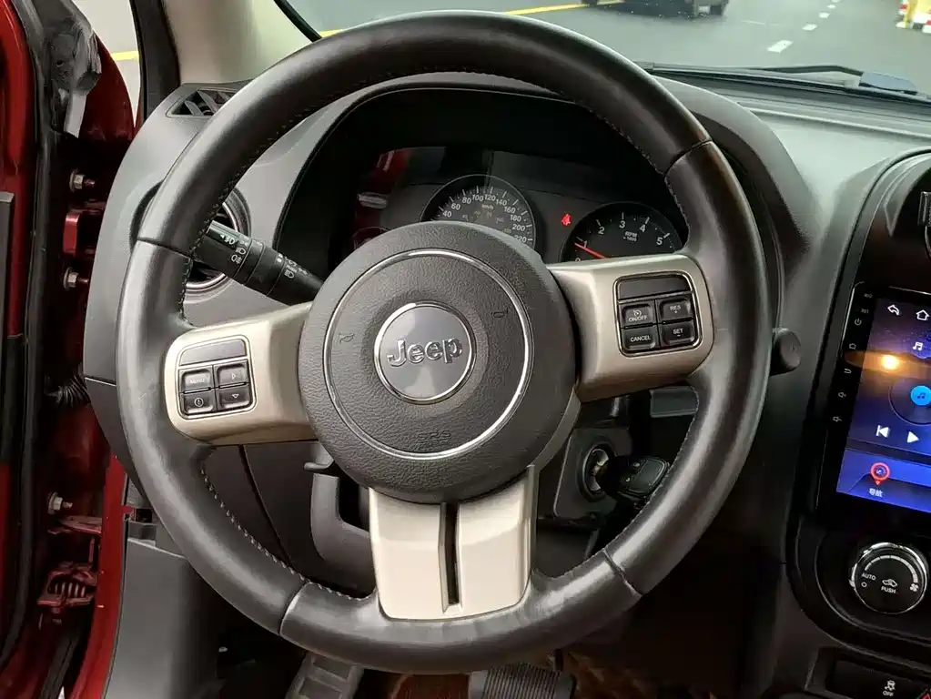 Jeep Patriot 2014 — фото 13