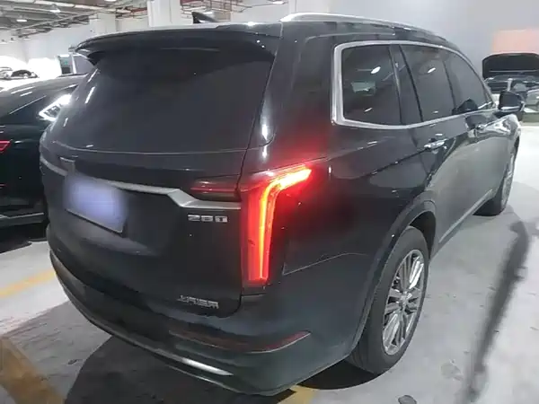 Cadillac XT6 2021