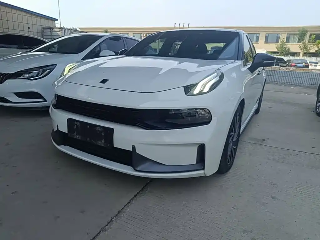 Lynk & Co 03 2022