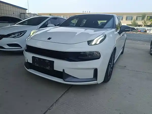 Lynk & Co 03 2022