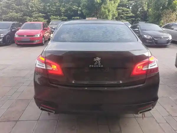 Peugeot 408 2016