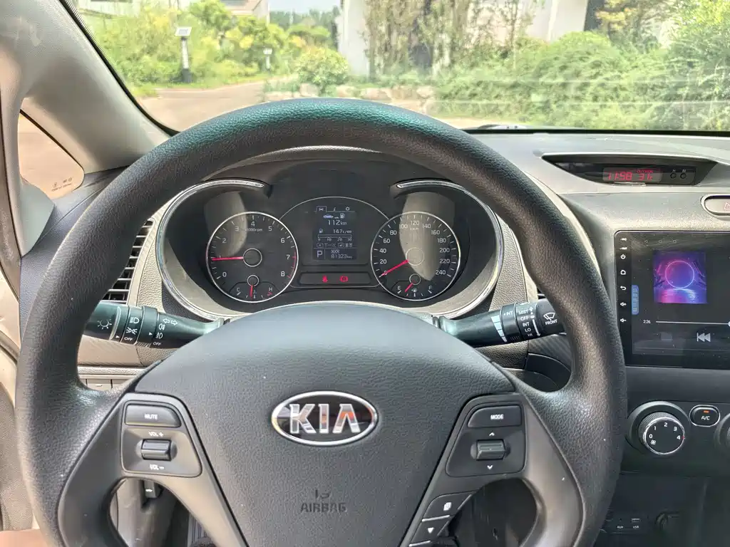 Kia K3 2015 — фото 10