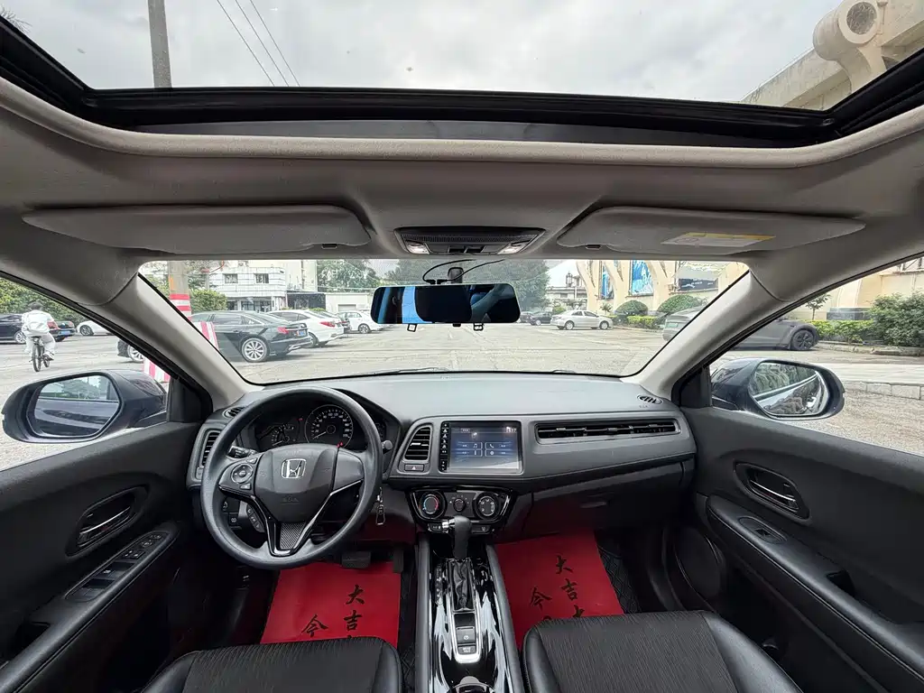 Honda Vezel 2021 — фото 10