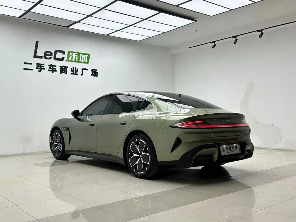 Xiaomi SU7 2025