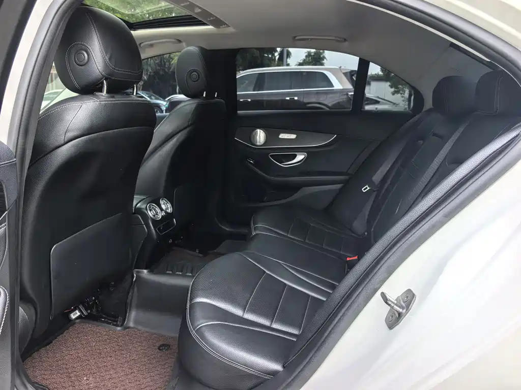 Mercedes-Benz C-Class 2020 — фото 6