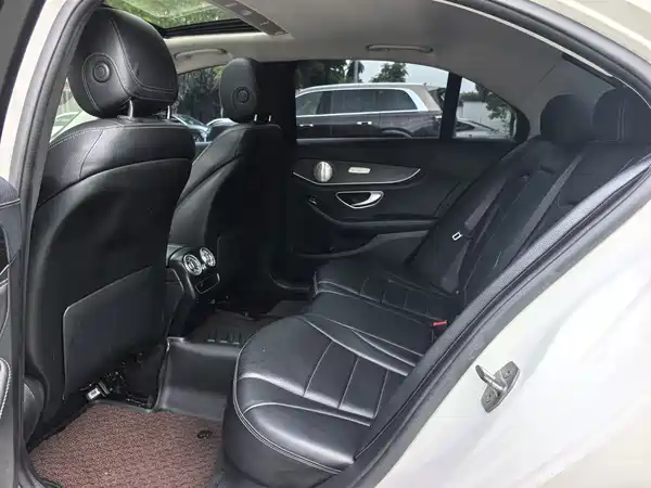 Mercedes-Benz C-Class 2020