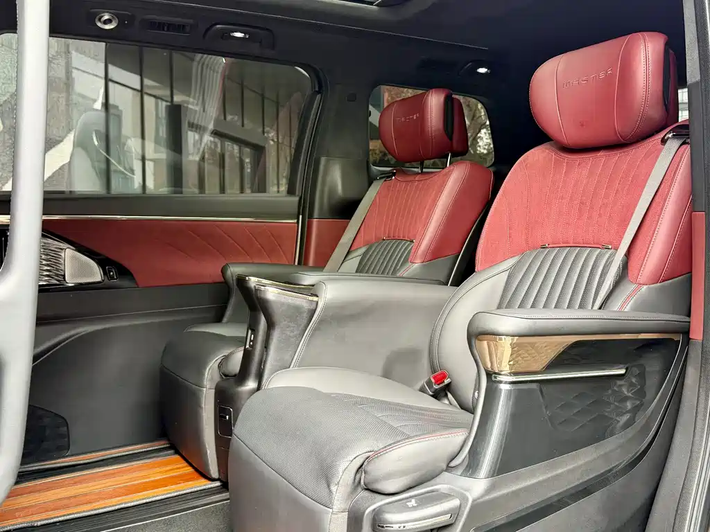 GAC Motor Trumpchi M8 2023 — фото 19