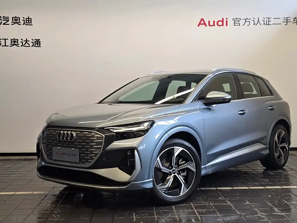 Audi Q4 e-tron 2024 — фото 1