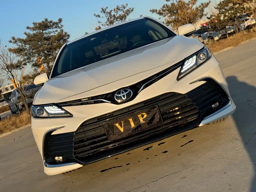 Toyota Camry 2021 — фото 3
