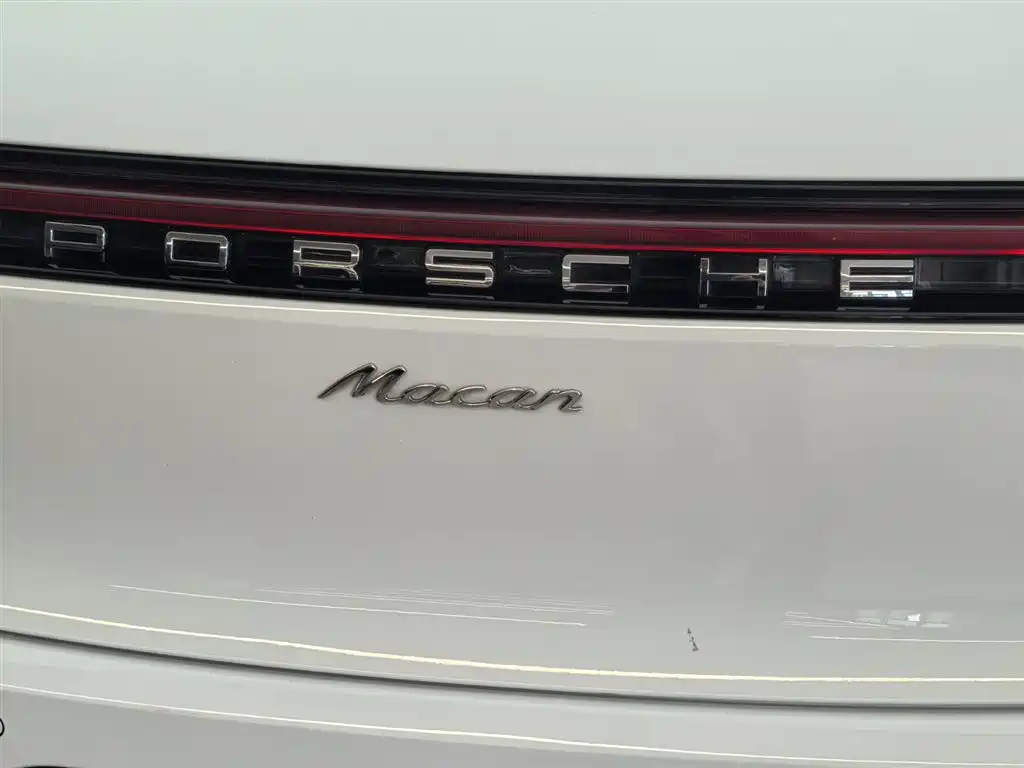 Porsche Macan 2021 — фото 21