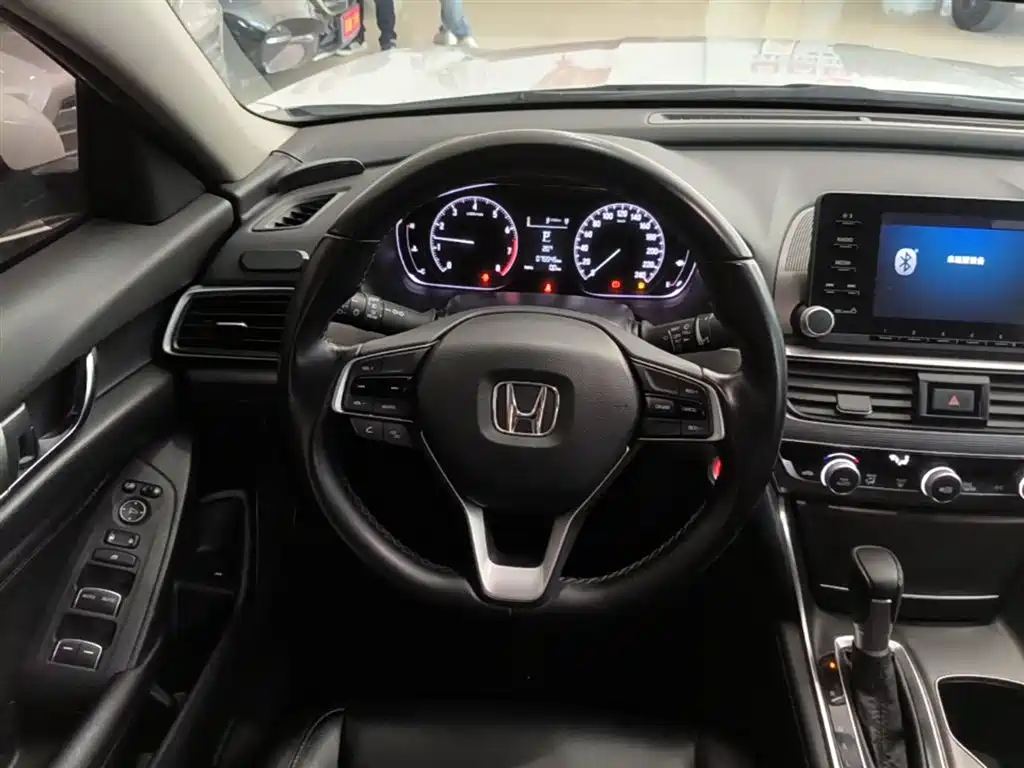 Honda Accord 2021 — фото 11
