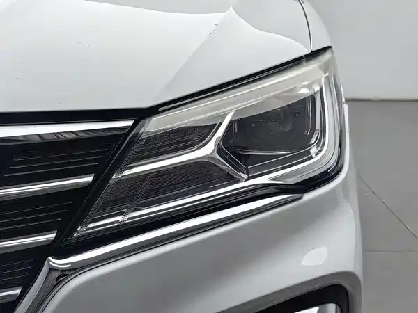 Roewe i5 2019