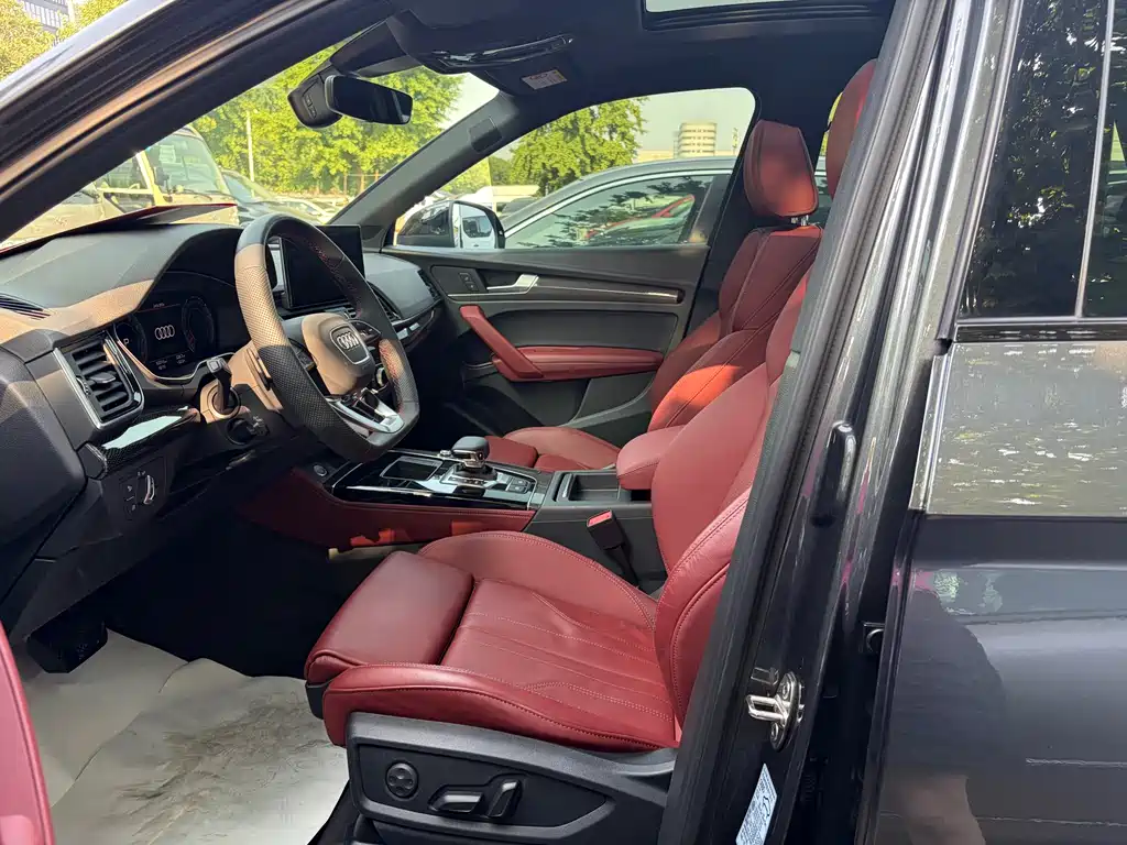 Audi Q5L Sportback 2022 — фото 25