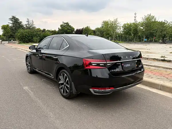 Skoda Superb 2023