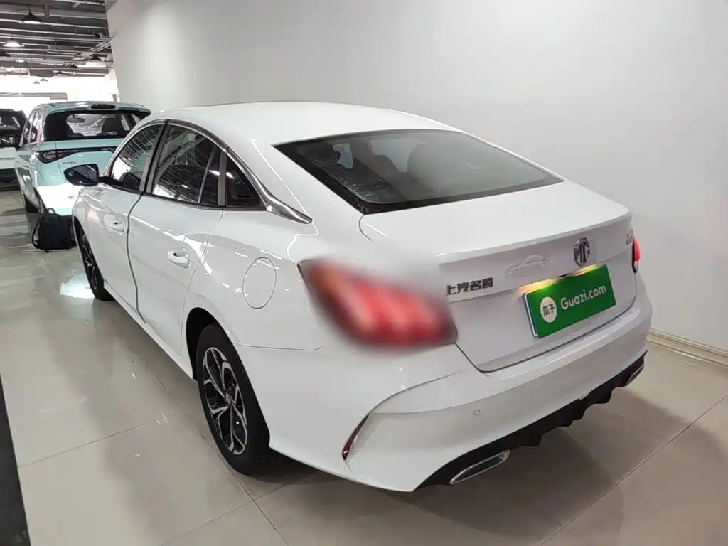 MG MG5 2021