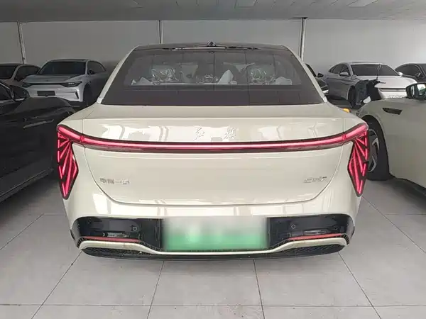 Hongqi EH7 2026