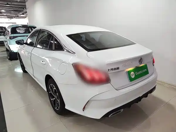 MG MG5 2021