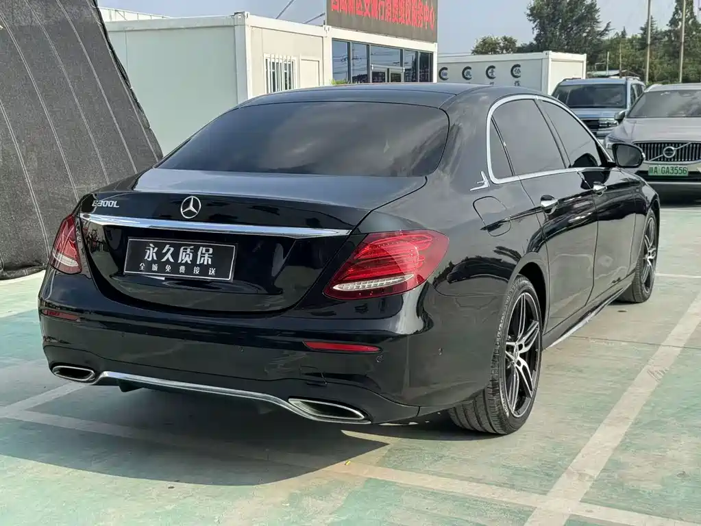 Mercedes-Benz E-Class 2019 — фото 22