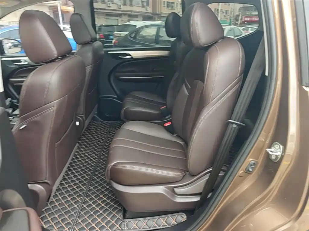 GAC Motor Trumpchi M6 2019 — фото 17