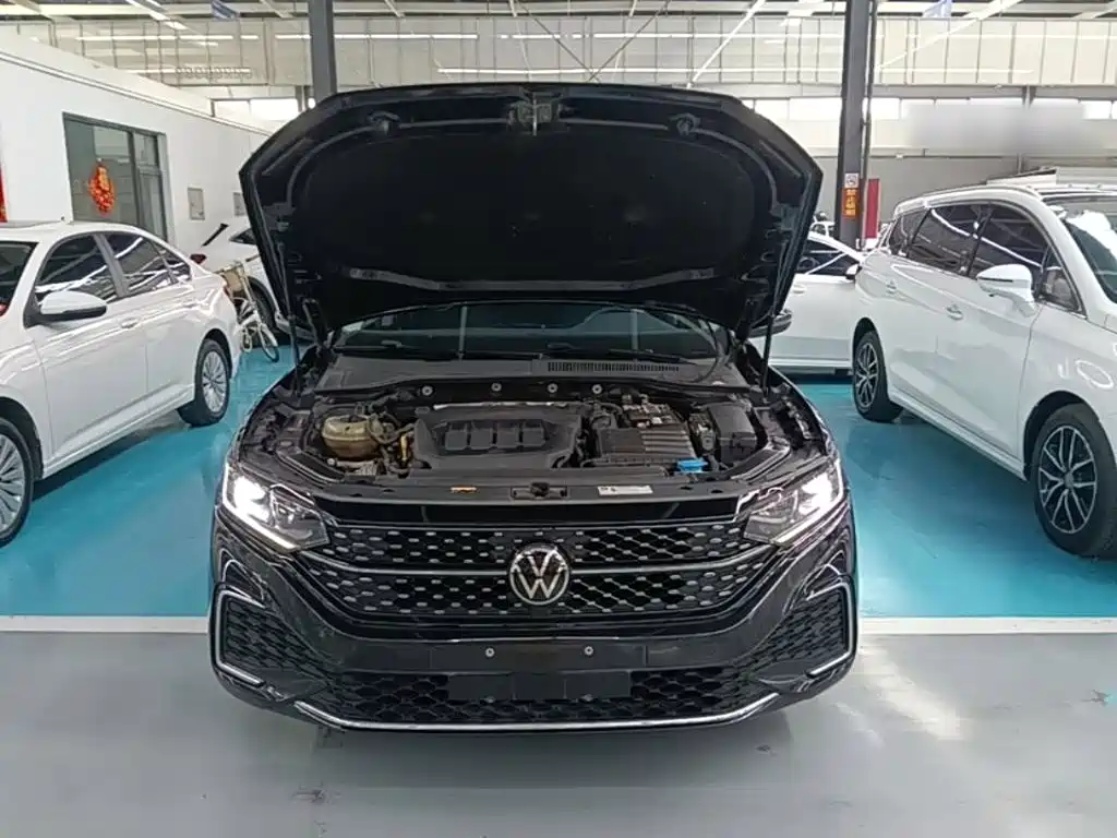Volkswagen Passat 2023 — фото 11