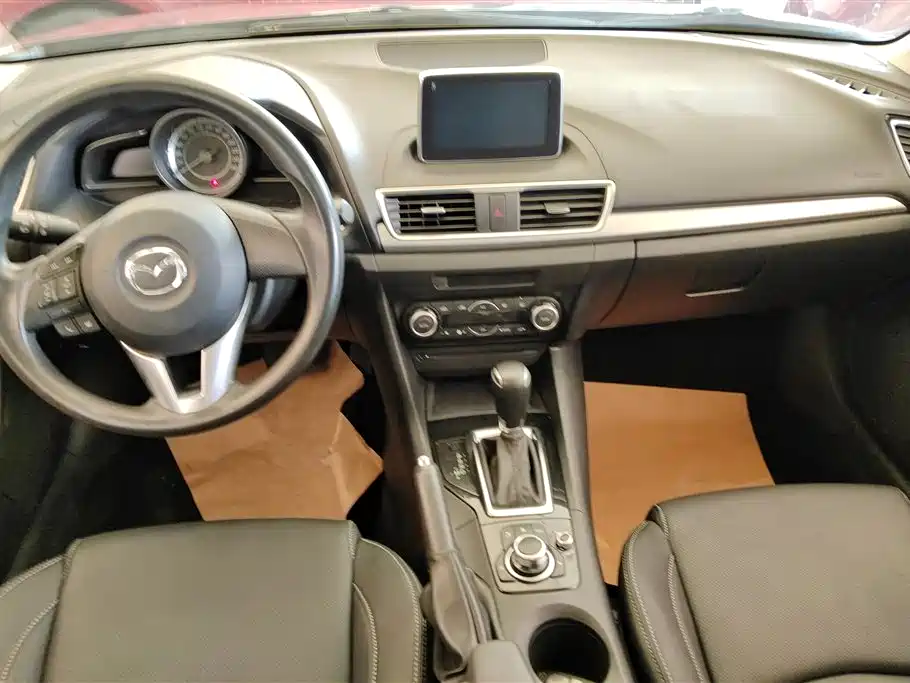 Mazda 3 Axela 2015 — фото 12