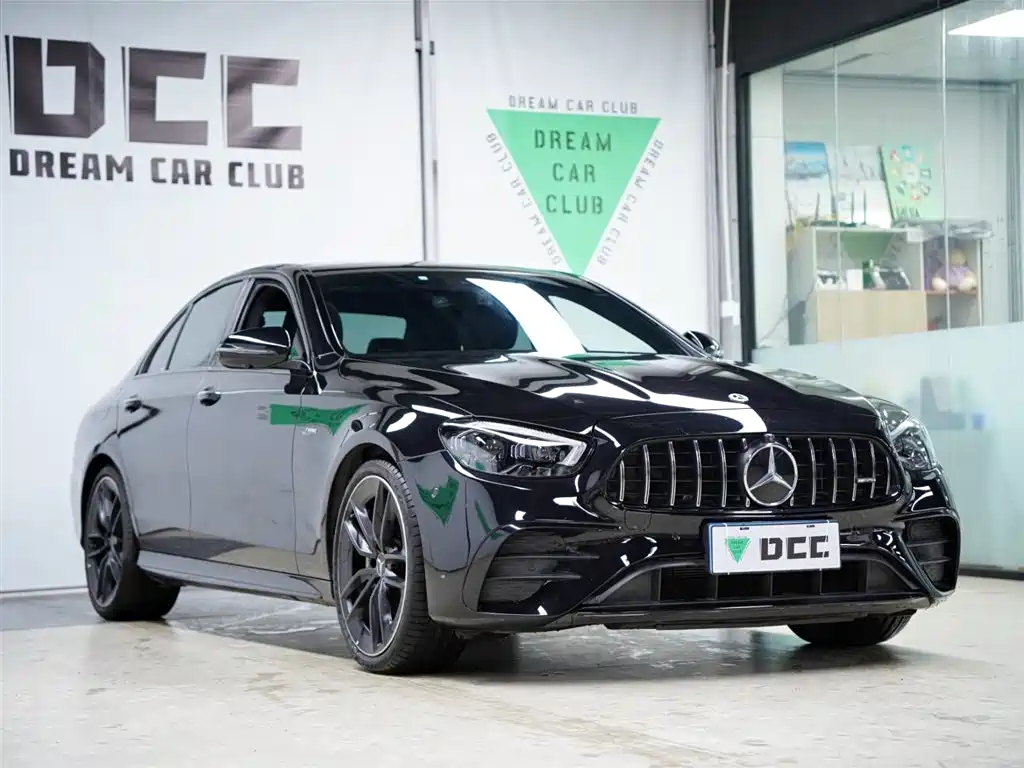 Mercedes-Benz E-Class AMG 2023 — фото 17