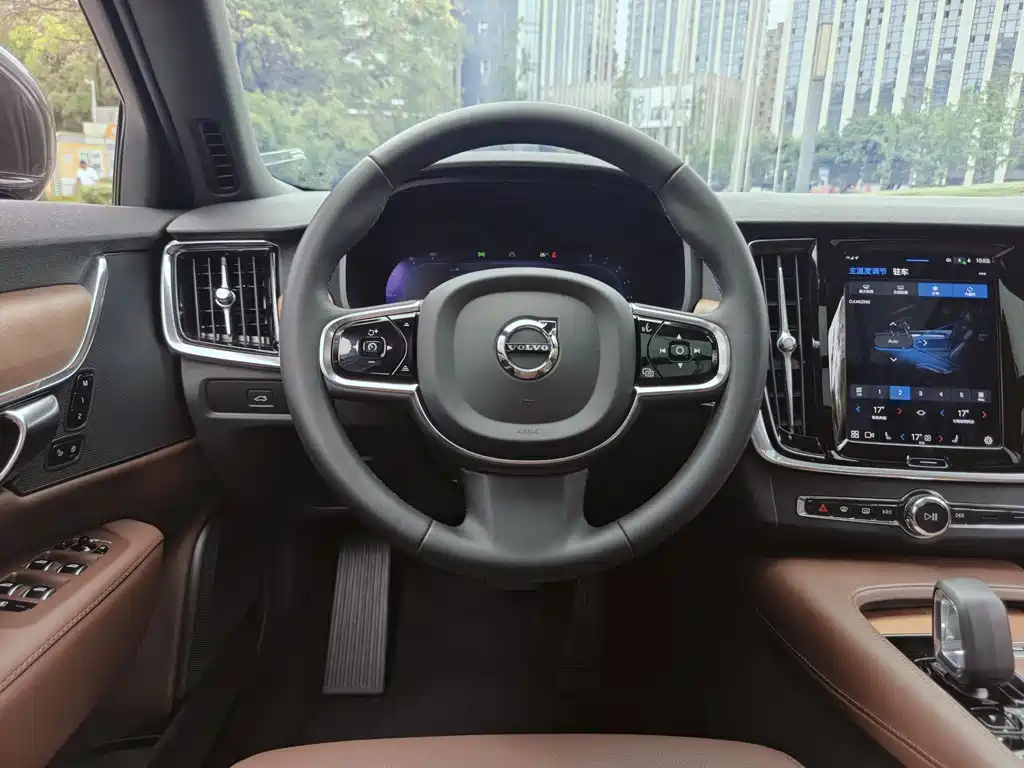 Volvo S90 2023 — фото 13