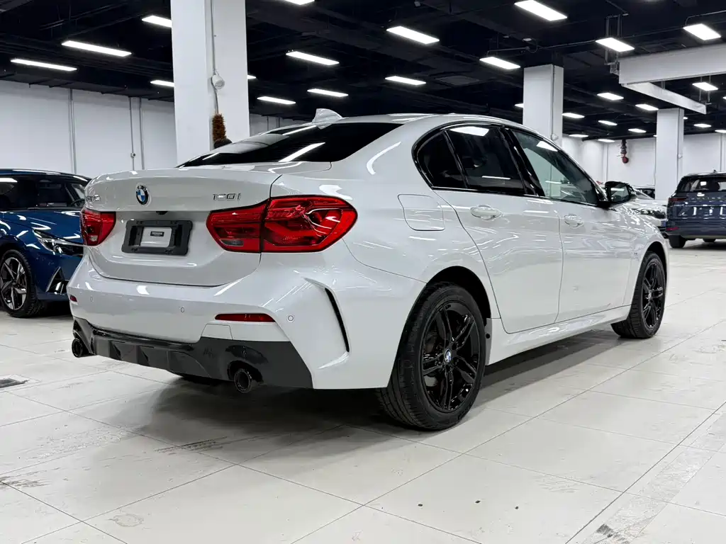 BMW 1 Series 2022