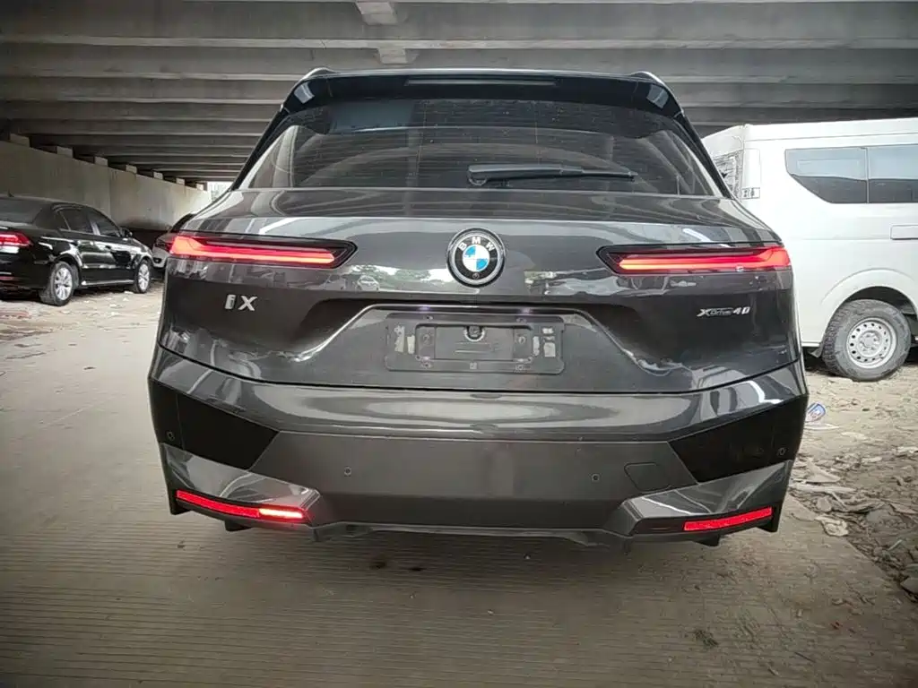 BMW iX 2023