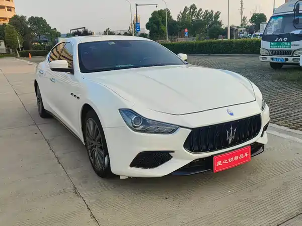 Maserati Ghibli 2017