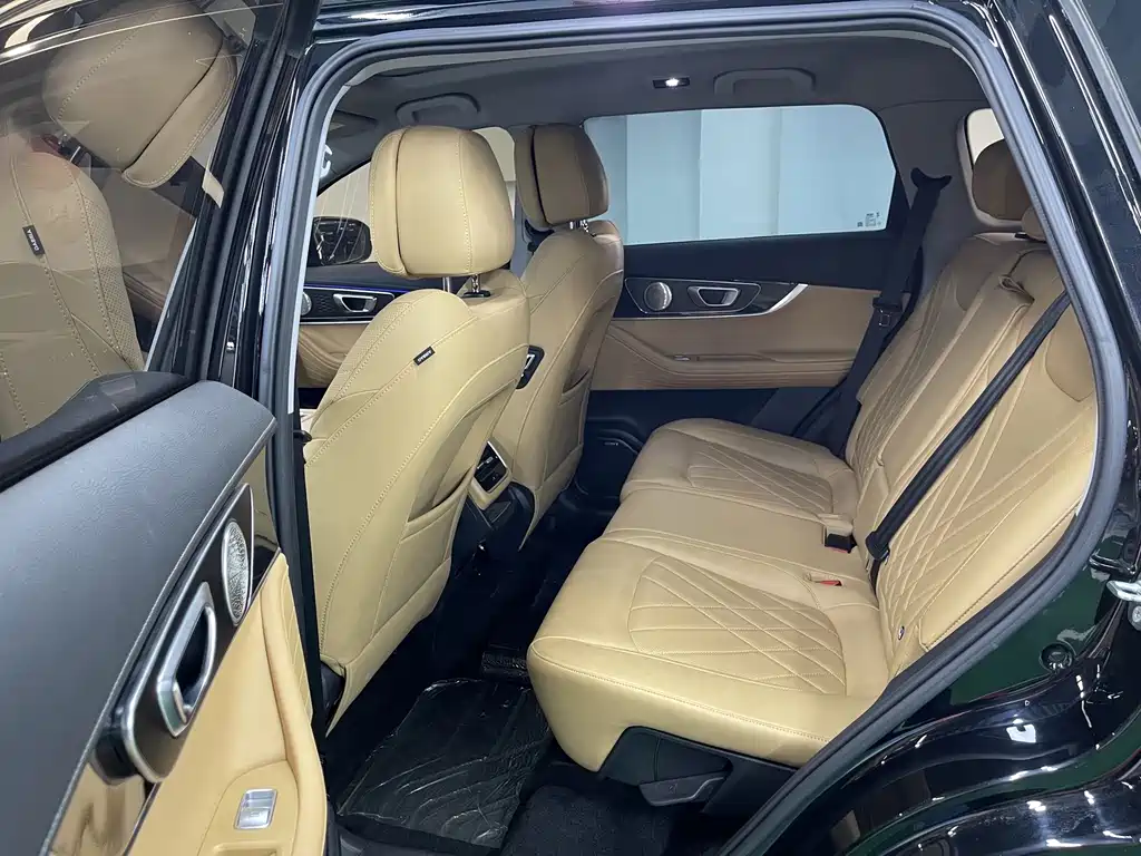 Chery Tiggo 8 PRO 2023 — фото 9