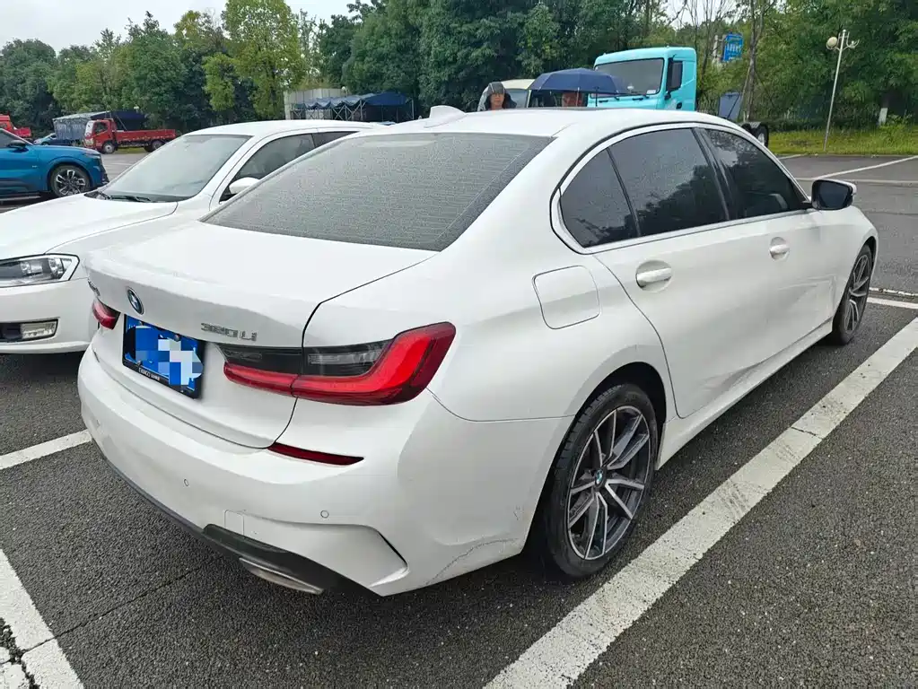 BMW 3 Series 2022