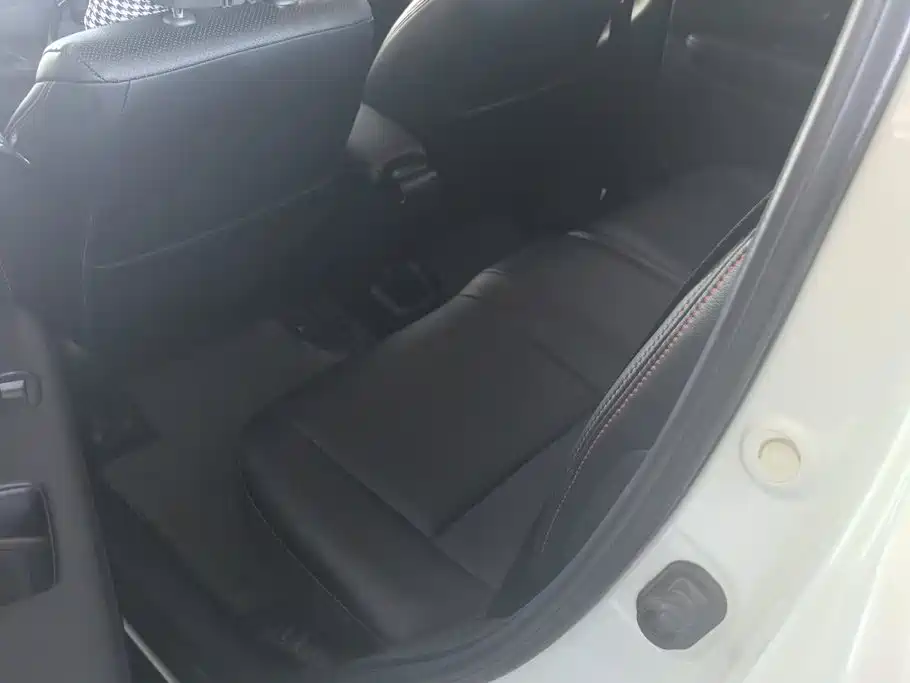 Honda Vezel 2016 — фото 11