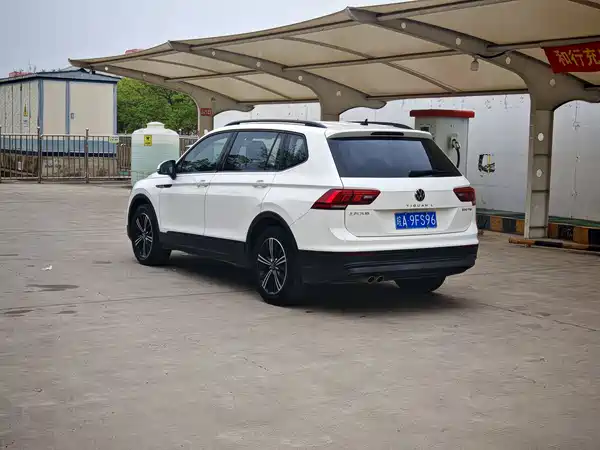 Volkswagen Tiguan L 2021