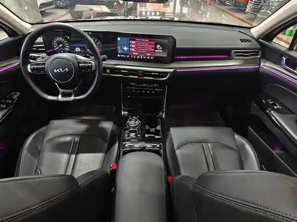 Kia K5 2025