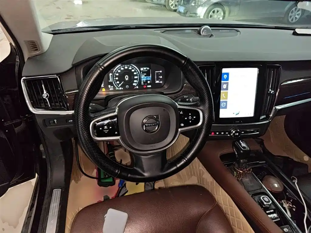 Volvo S90 2018 — фото 11